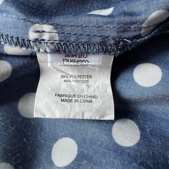 Laura - Blue and White Polka Dots Slevelless Button Down Shirt - Picture 9 of 9